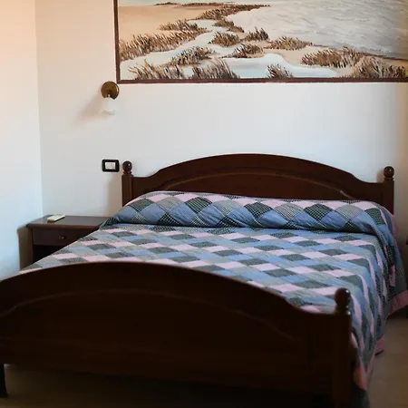 Pensión Al Pasarat 3*