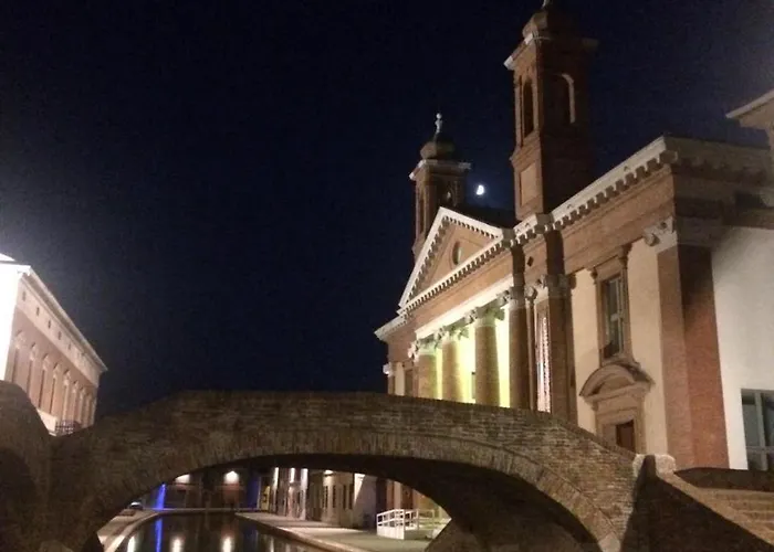 Al Pasarat 3* Comacchio